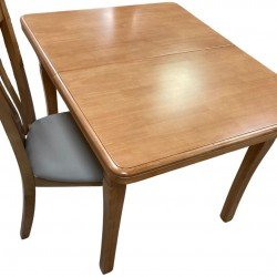 Обеденный стол, модель 906 Обеденный стол, модель 906